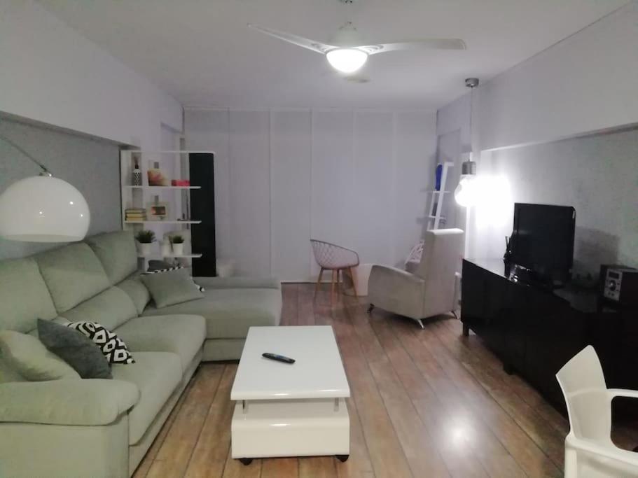Apartamento Playa プラヤ・ポブラ・デ・ファーナルス エクステリア 写真